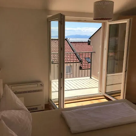 Sima Apartment